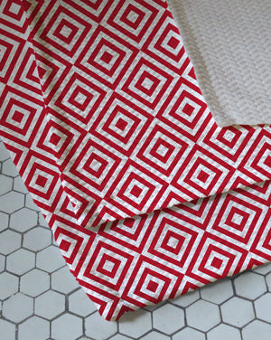 Retro Ruby Woven Bath Rug